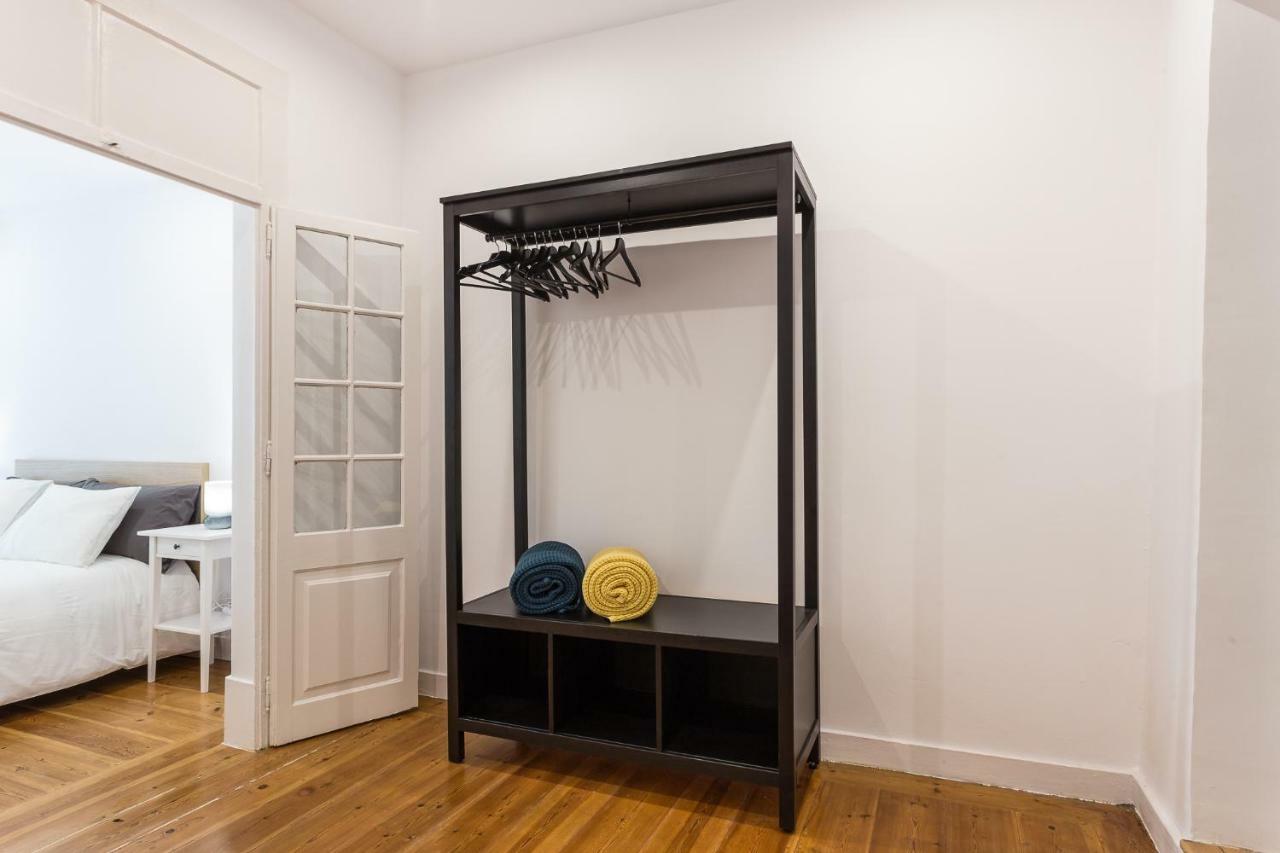 Three Bedroom Apartment In Historical Centre -Bairro Alto Lissabon Buitenkant foto