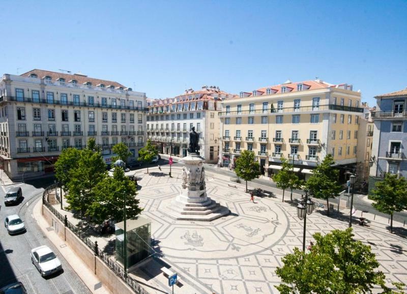 Three Bedroom Apartment In Historical Centre -Bairro Alto Lissabon Buitenkant foto